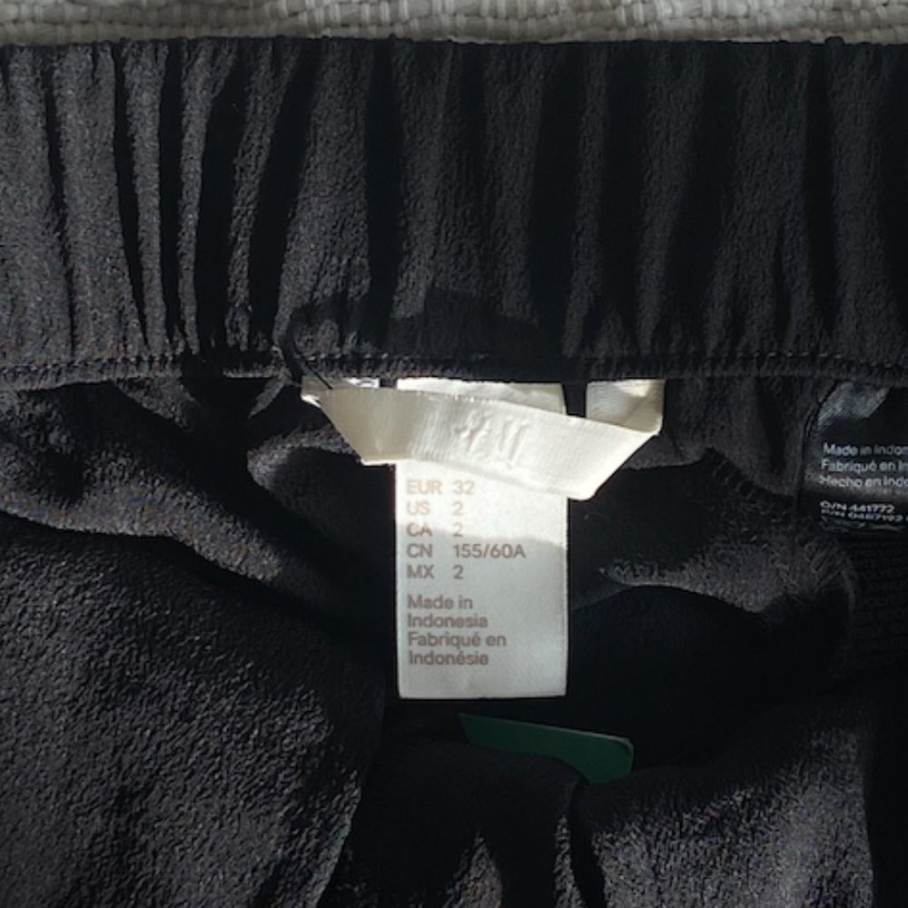 H&M Pants - Picture 5 of 5